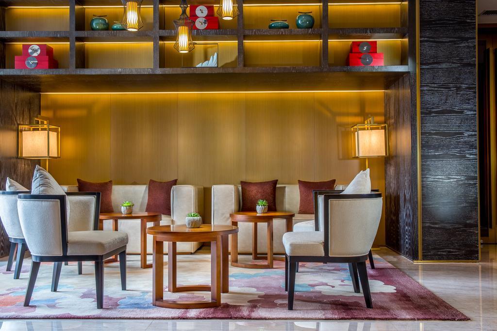 Howard Johnson Riverview Hotel Canton Esterno foto
