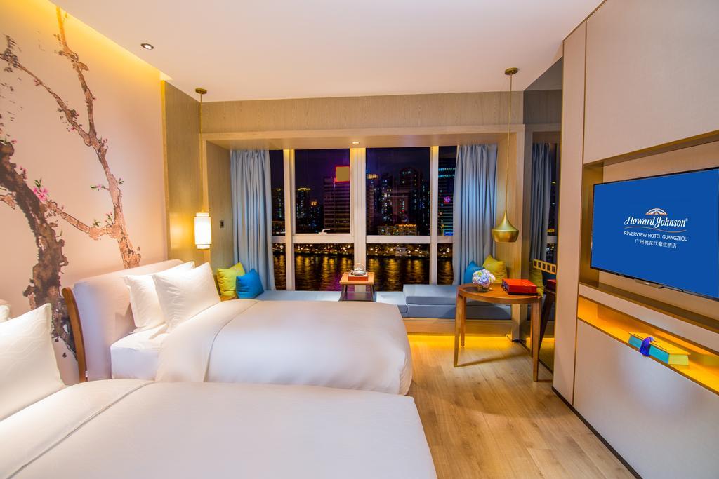 Howard Johnson Riverview Hotel Canton Esterno foto