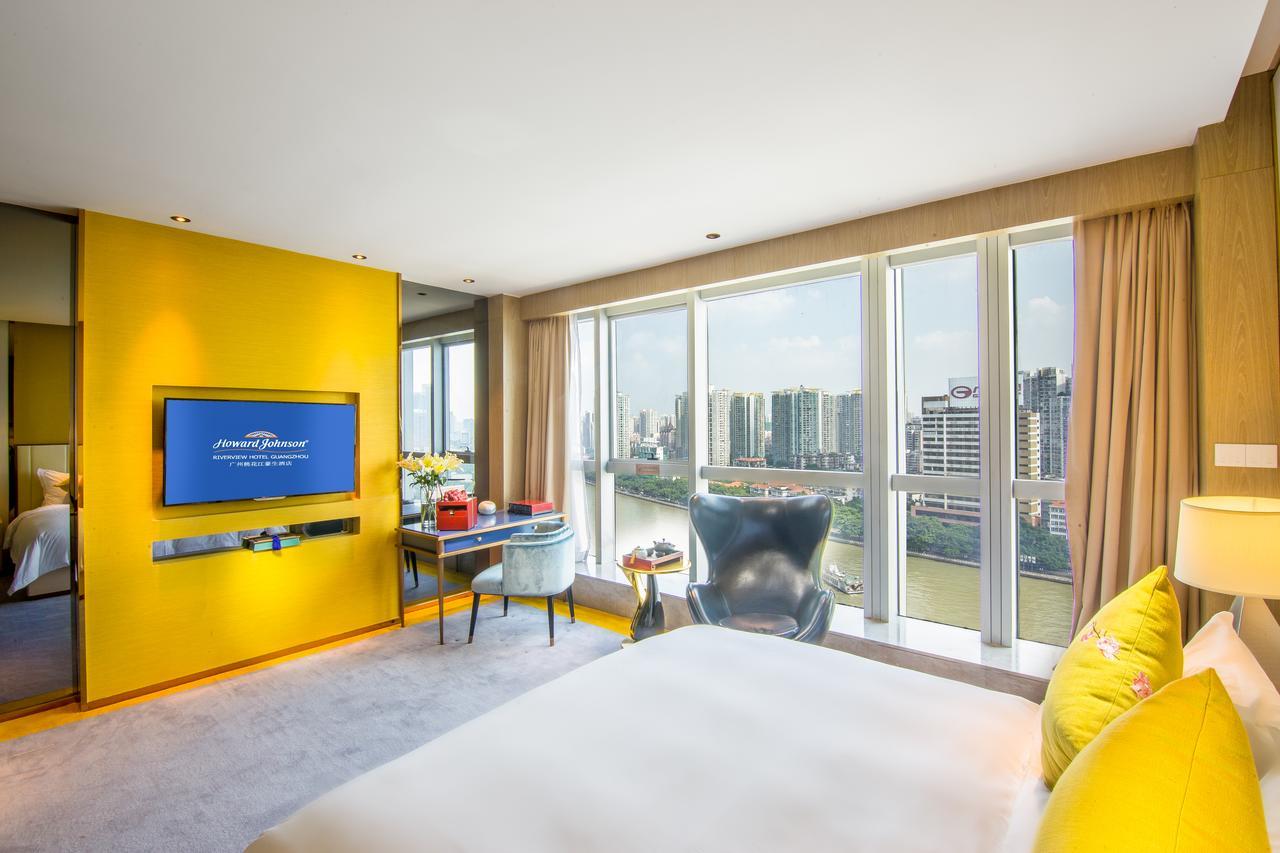 Howard Johnson Riverview Hotel Canton Esterno foto